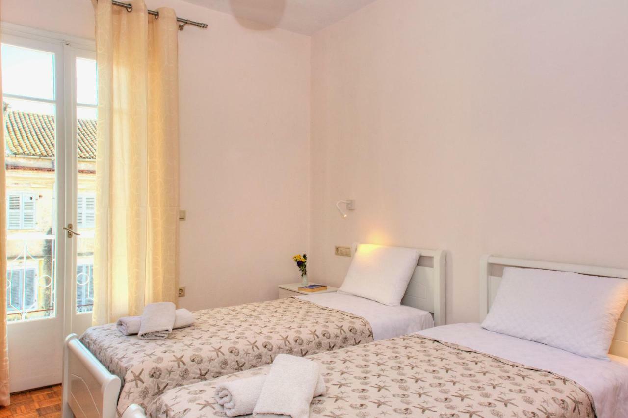 Corfu Town West Apartment ภายนอก รูปภาพ